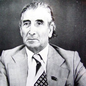“Böyük dayaqlı”lı insan -