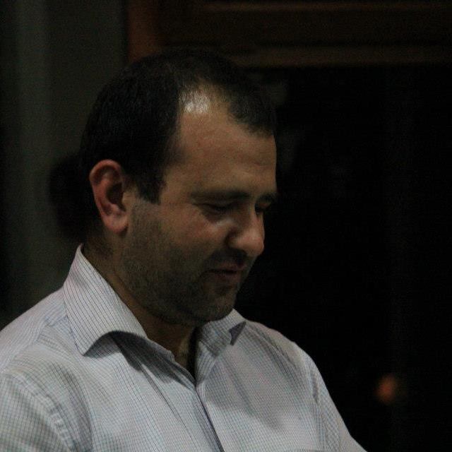 Mən hər gecə röyamda, bir yalquzaq görürəm...