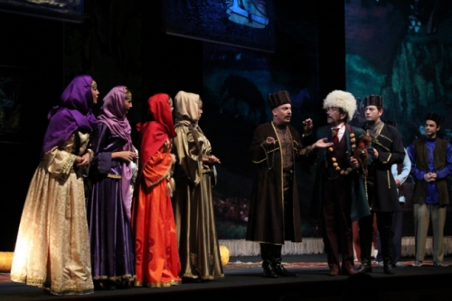 Rus Dram Teatrı yeni mövsümə qastrol səfəri ilə başlayır