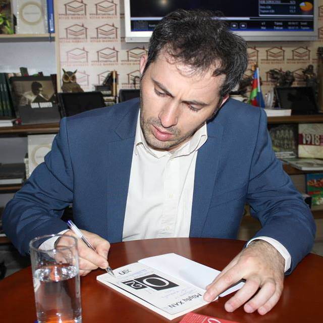 Bədii kitab çap edən nəşriyyatlar kommersiya baxımından uduzmuş olur