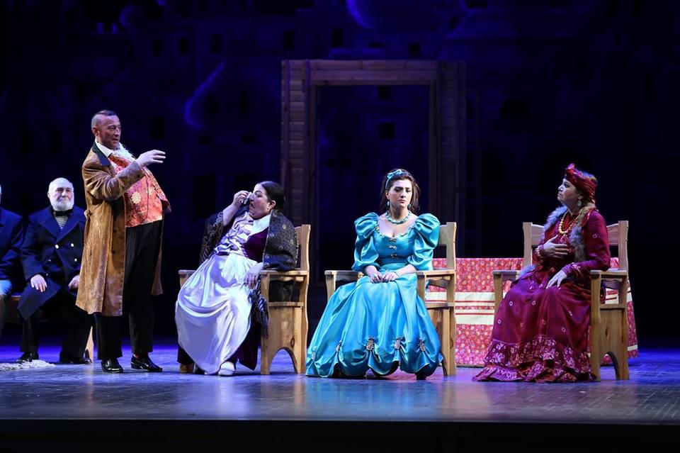 Musiqili Teatrın dekabr ayına olan repertuarı