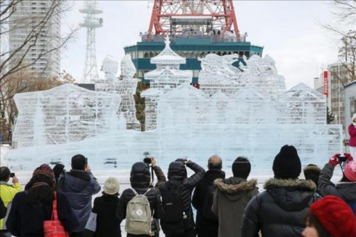 Sapporo festivalında Heydər Əliyev Mərkəzinin qardan maketi də nümayiş etdirilir