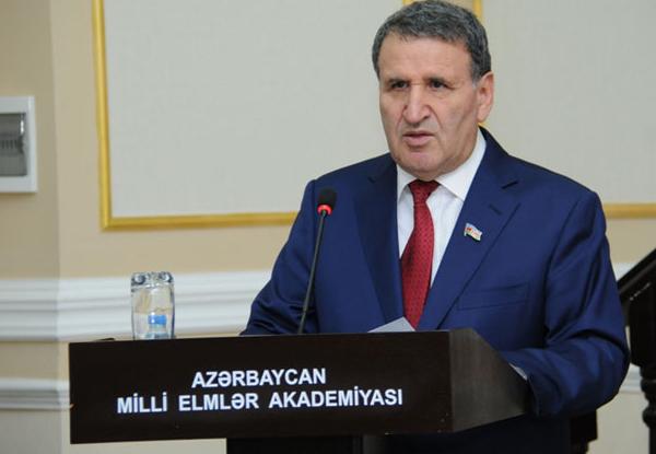 Görkəmli akademikin publisistikası - Məmməd Cəfər Cəfərov-110