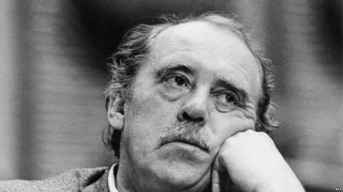 "Kişisiz ev" - Henrix Böll - Romandan parça